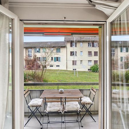 Cozy 2 Bedroom Apartment In Zürich Eksteriør bilde