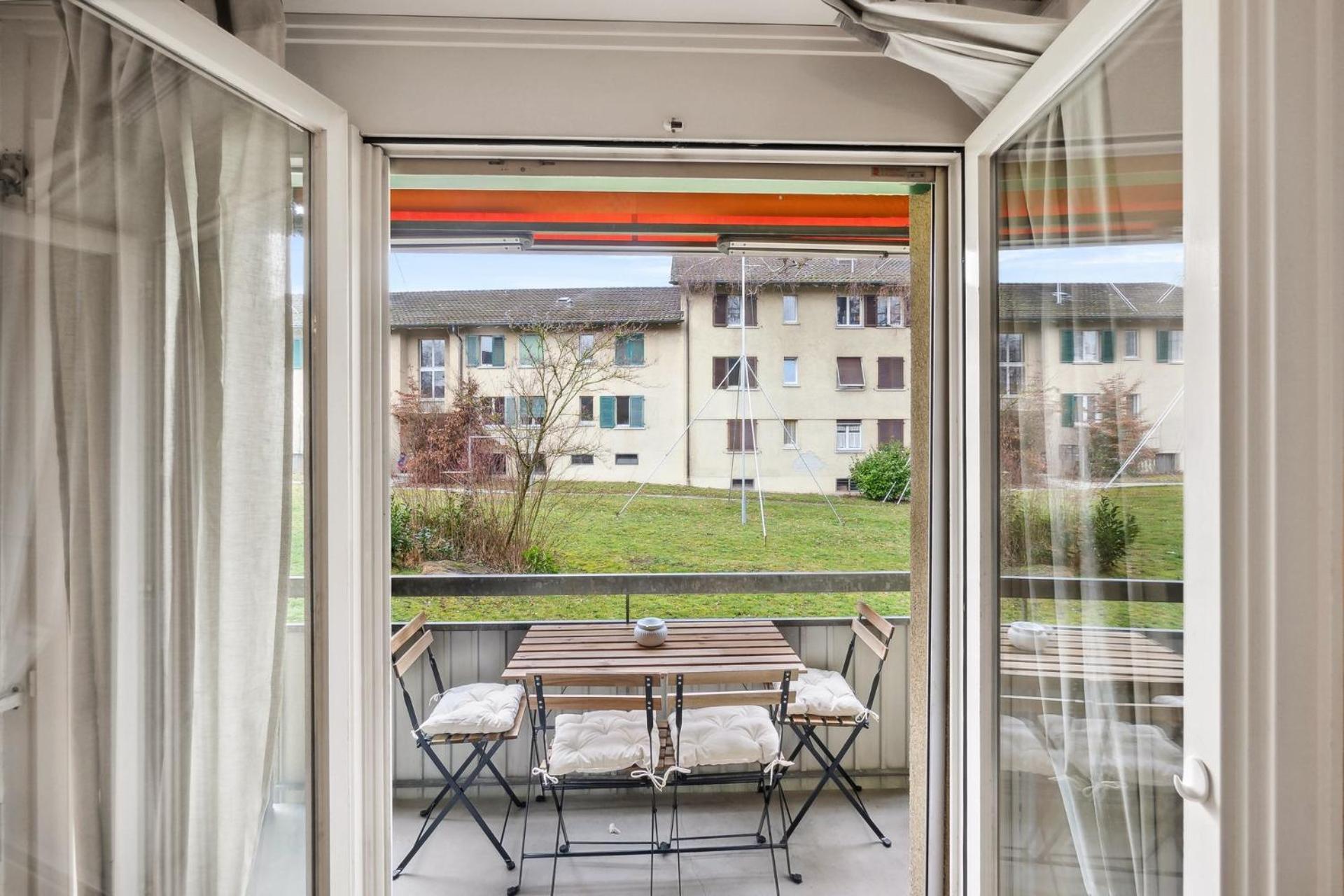 Cozy 2 Bedroom Apartment In Zürich Eksteriør bilde
